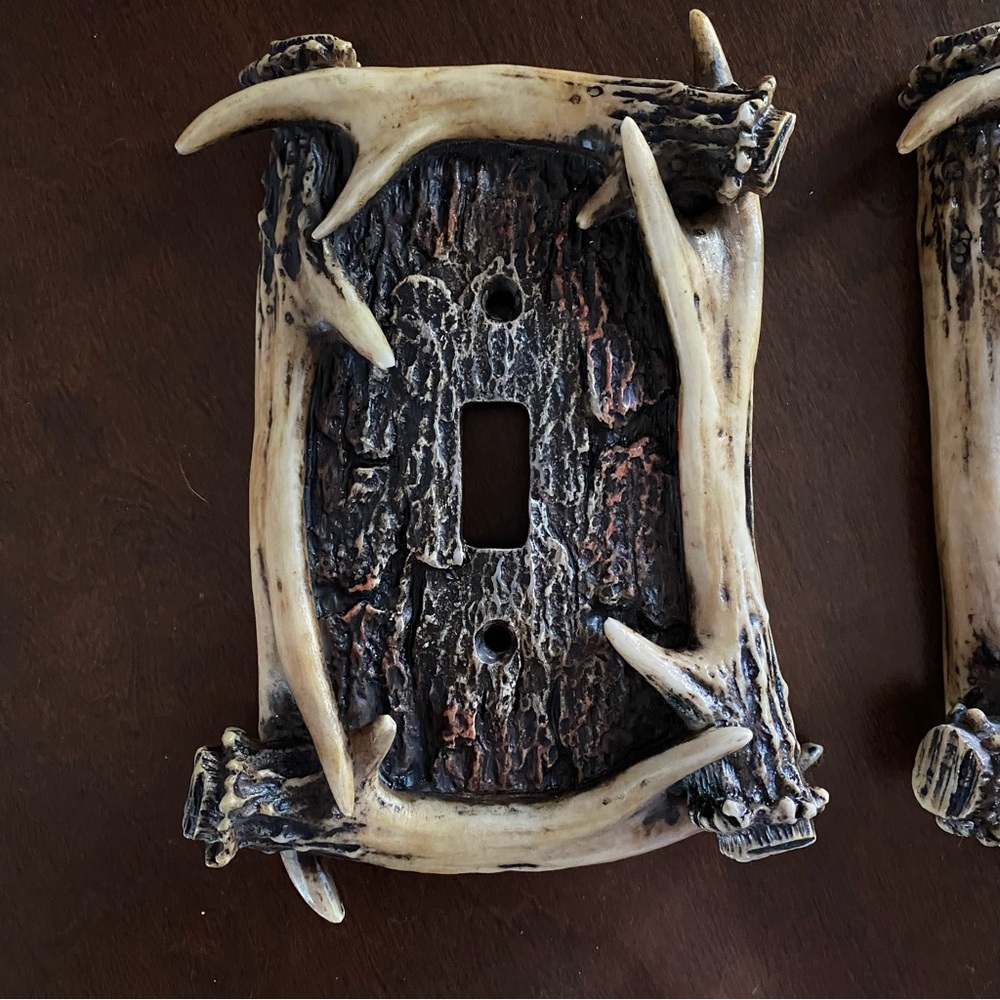 Rustic Antler Light Switch and Outlet Cover Set - Picture 3 of 5